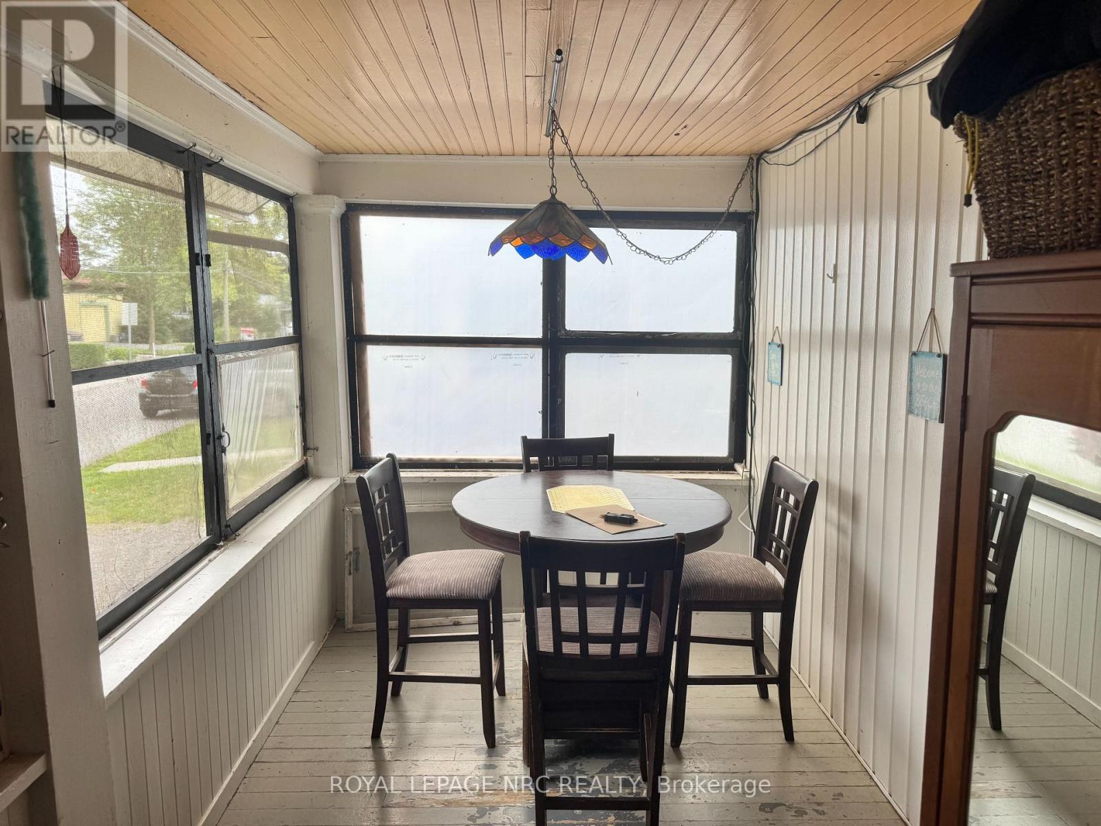 3752 Crystal Beach Drive, Fort Erie, Ontario  L0S 1B0 - Photo 2 - X13689160
