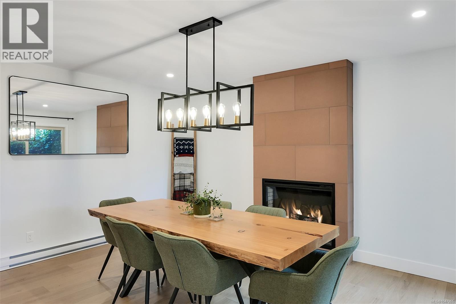 978 Fir Tree Glen, Saanich, British Columbia  V8X 5B7 - Photo 31 - 1047265