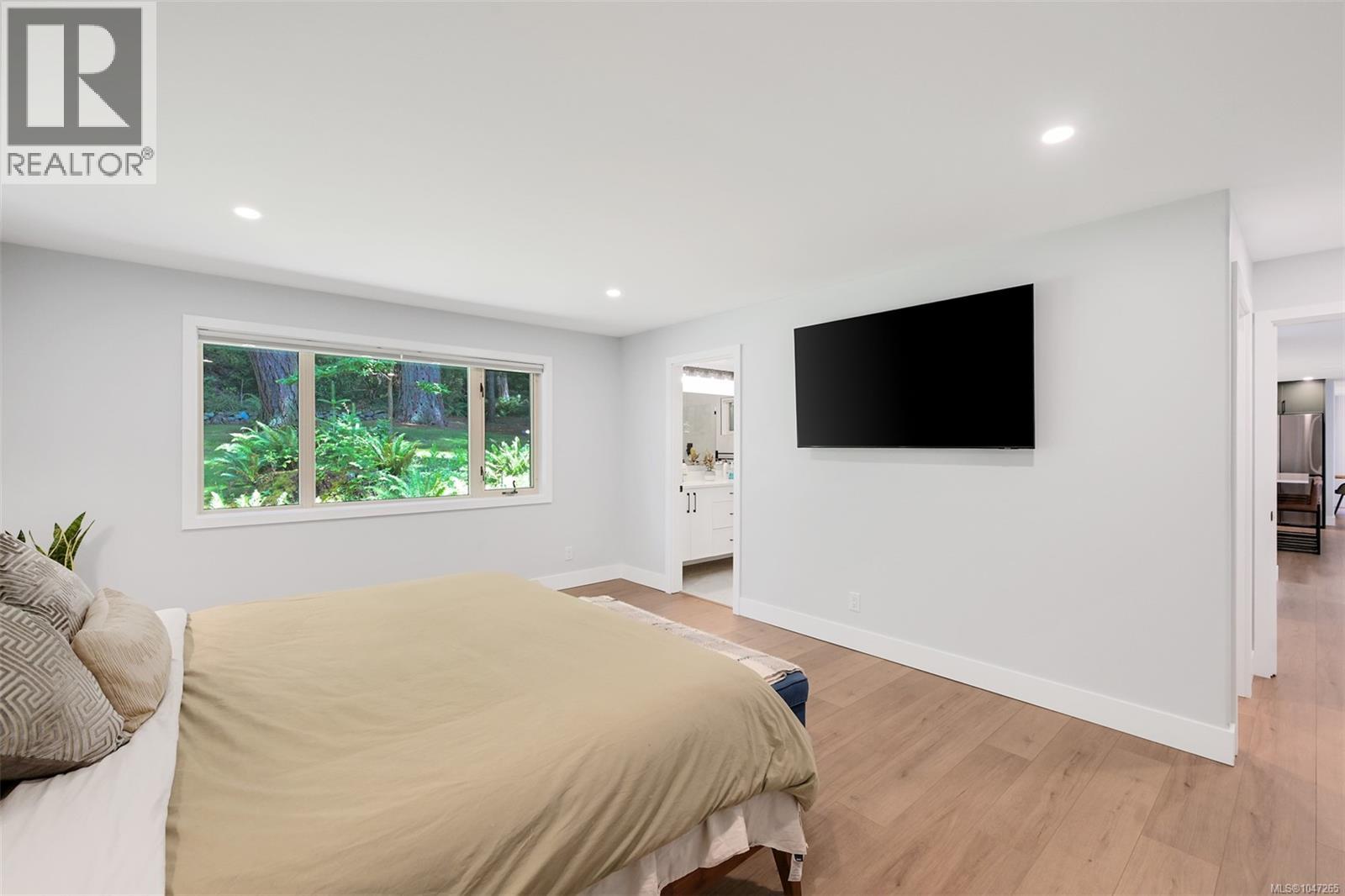 978 Fir Tree Glen, Saanich, British Columbia  V8X 5B7 - Photo 40 - 1047265