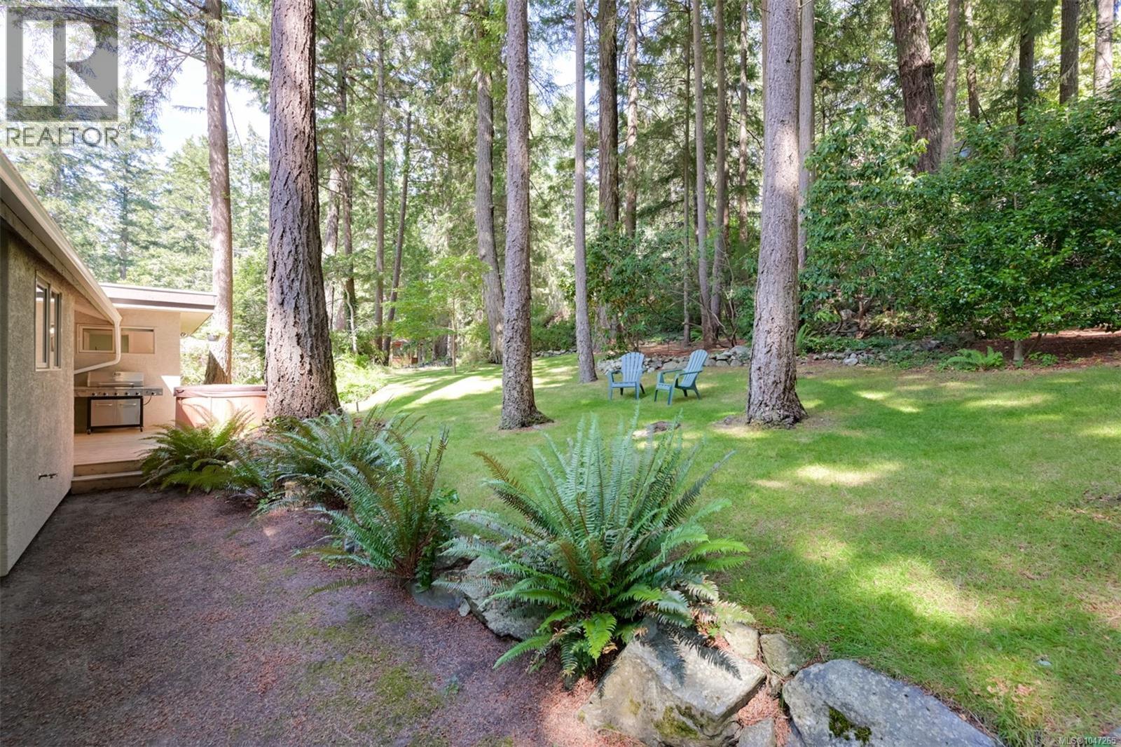 978 Fir Tree Glen, Saanich, British Columbia  V8X 5B7 - Photo 86 - 1047265