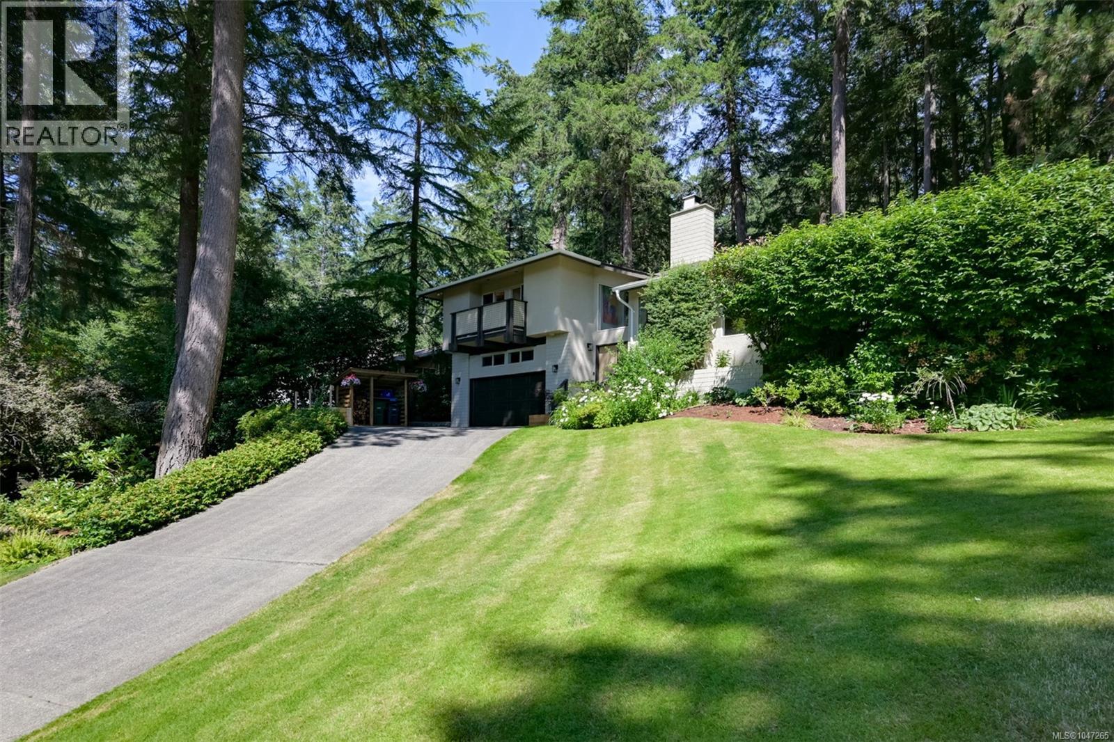 978 Fir Tree Glen, Saanich, British Columbia  V8X 5B7 - Photo 89 - 1047265