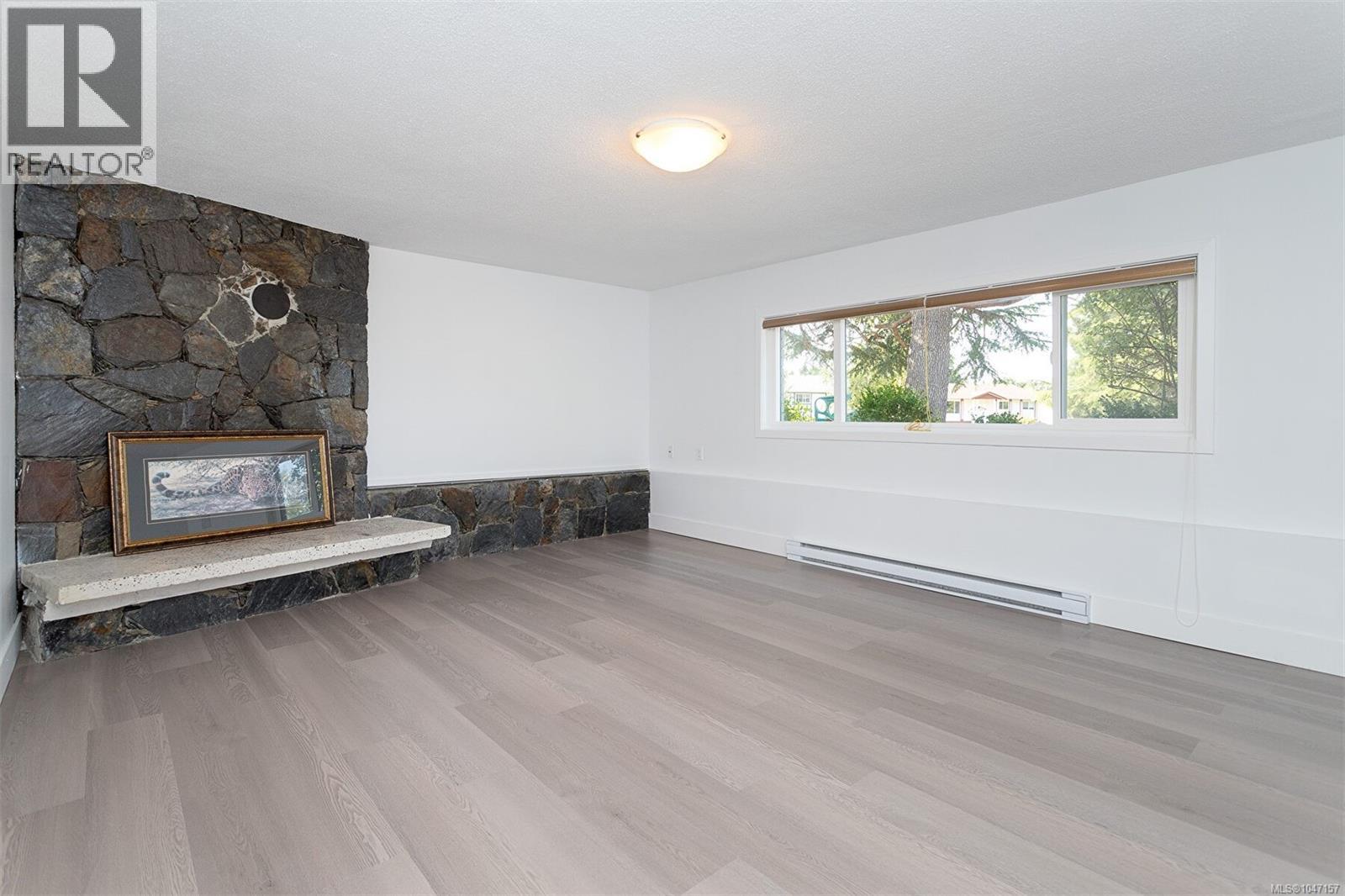 1822 Fairhurst Ave, Saanich, British Columbia  V8N 1P4 - Photo 26 - 1047157