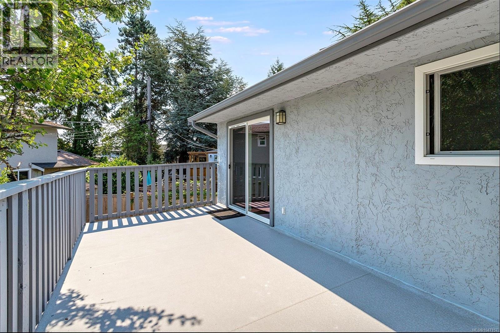 1822 Fairhurst Ave, Saanich, British Columbia  V8N 1P4 - Photo 37 - 1047157