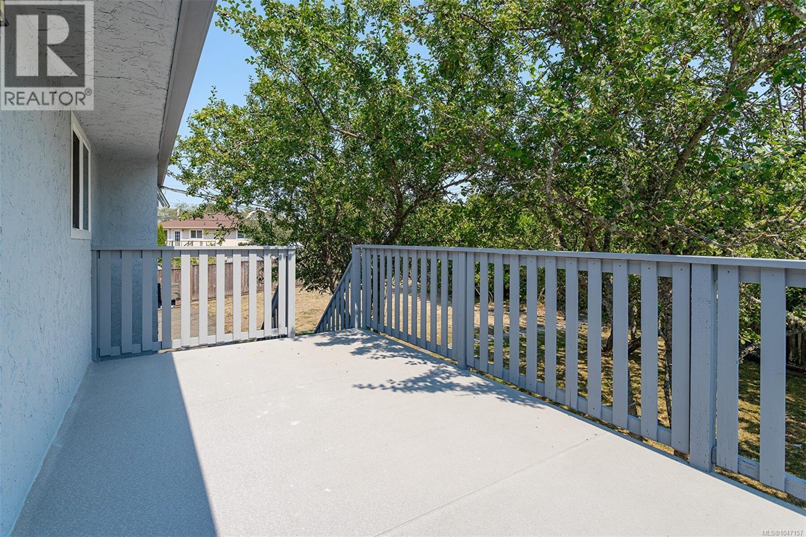 1822 Fairhurst Ave, Saanich, British Columbia  V8N 1P4 - Photo 38 - 1047157