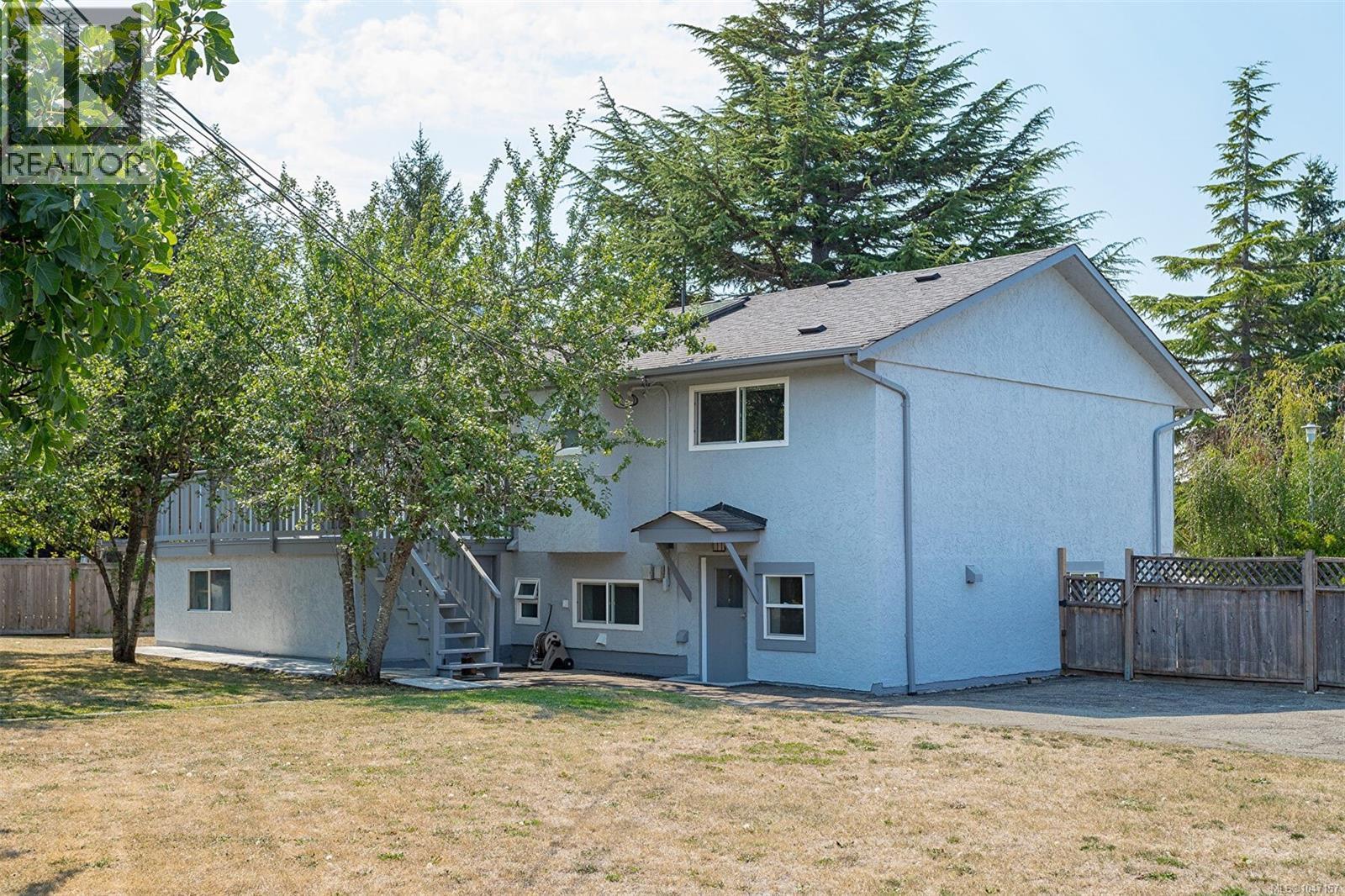 1822 Fairhurst Ave, Saanich, British Columbia  V8N 1P4 - Photo 44 - 1047157