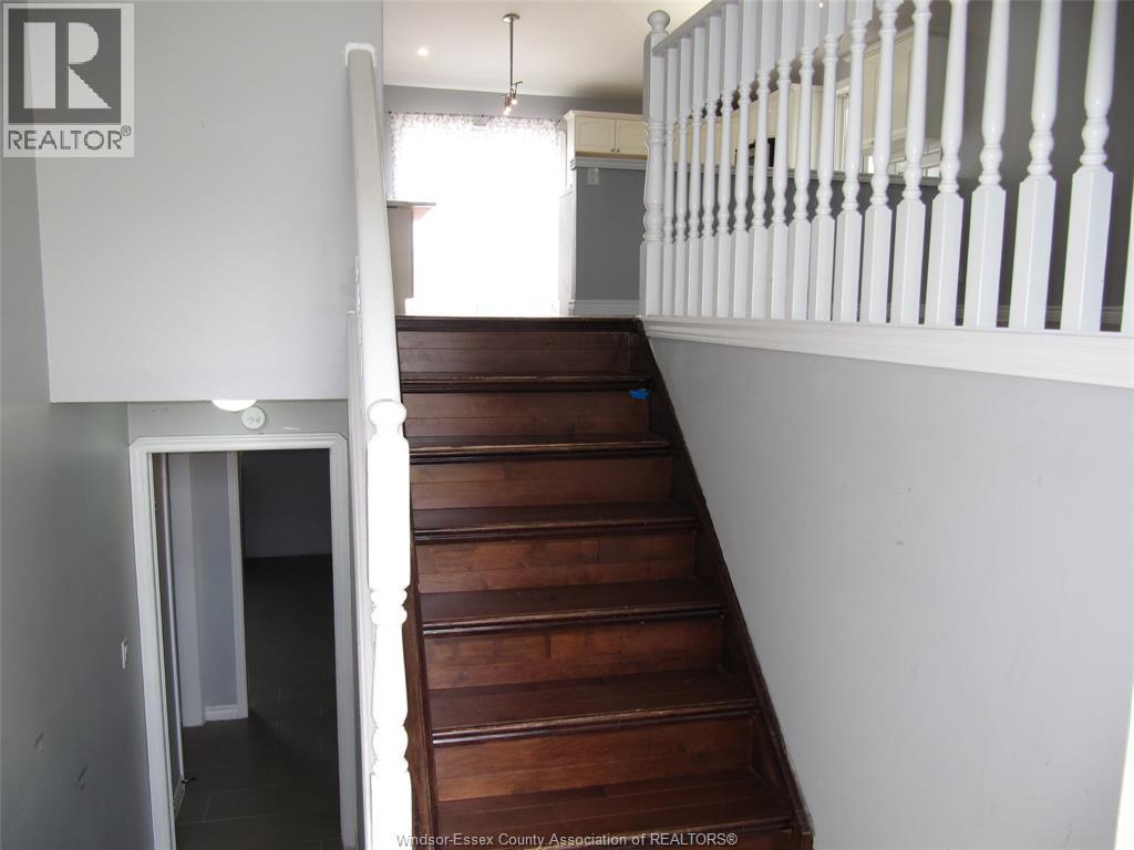 1495 Clover Ave, Windsor, Ontario  N8P 1R2 - Photo 2 - 26020195