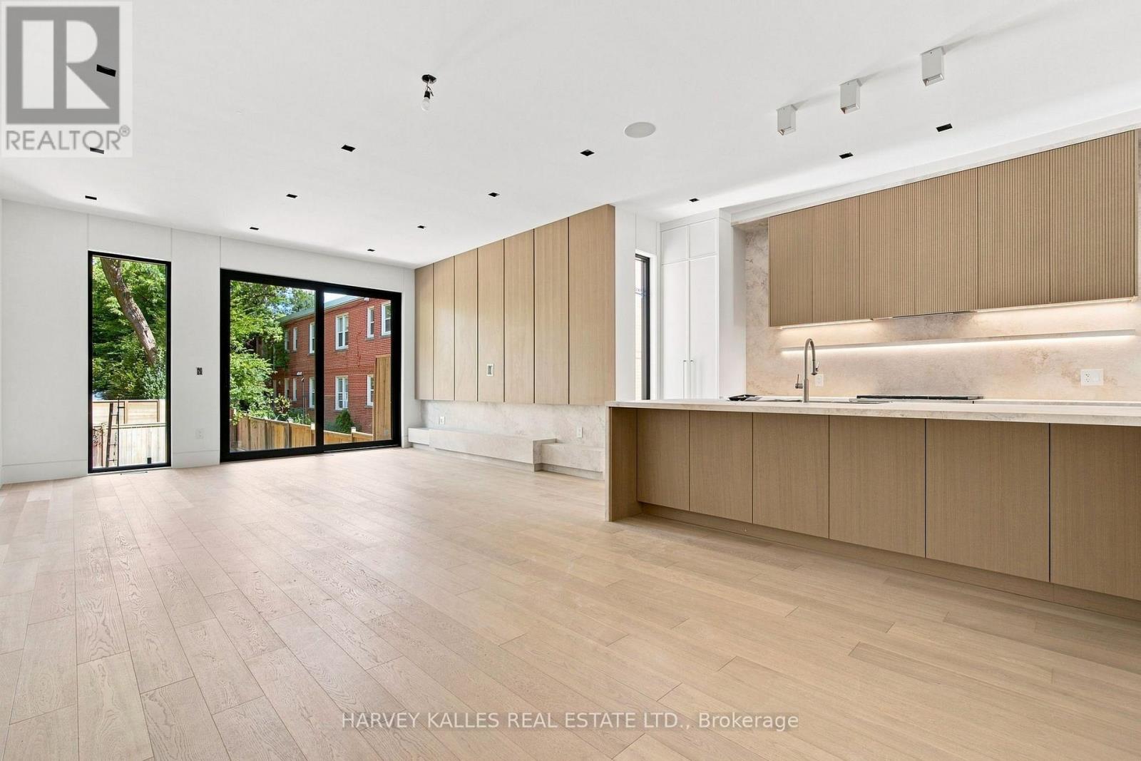 106 Heath Street W, Toronto, Ontario  M4V 1T6 - Photo 13 - C13689200