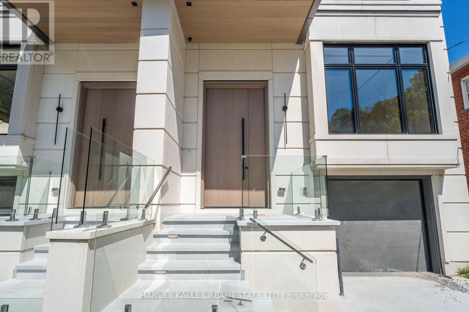 106 Heath Street W, Toronto, Ontario  M4V 1T6 - Photo 3 - C13689200