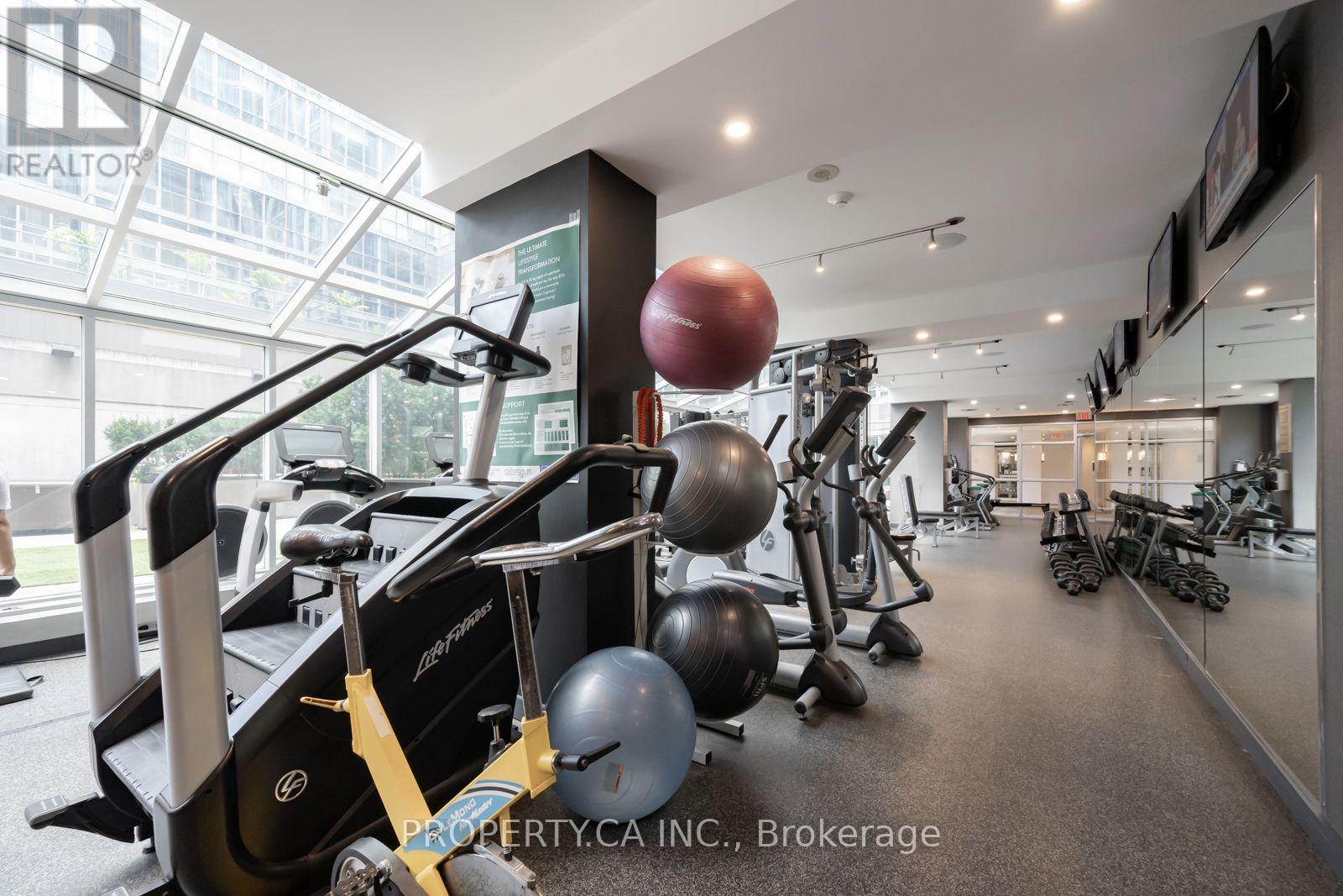 401 - 350 Wellington Street W, Toronto, Ontario  M5V 3W9 - Photo 24 - C13689228