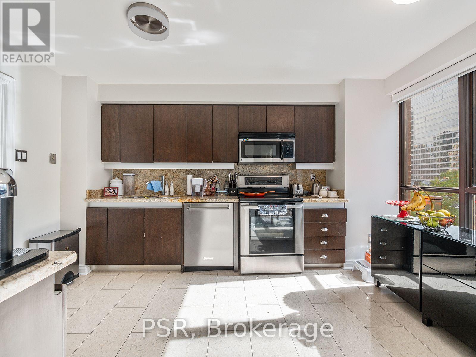 602 - 164 Cumberland Street, Toronto, Ontario  M5R 1A8 - Photo 15 - C13689258