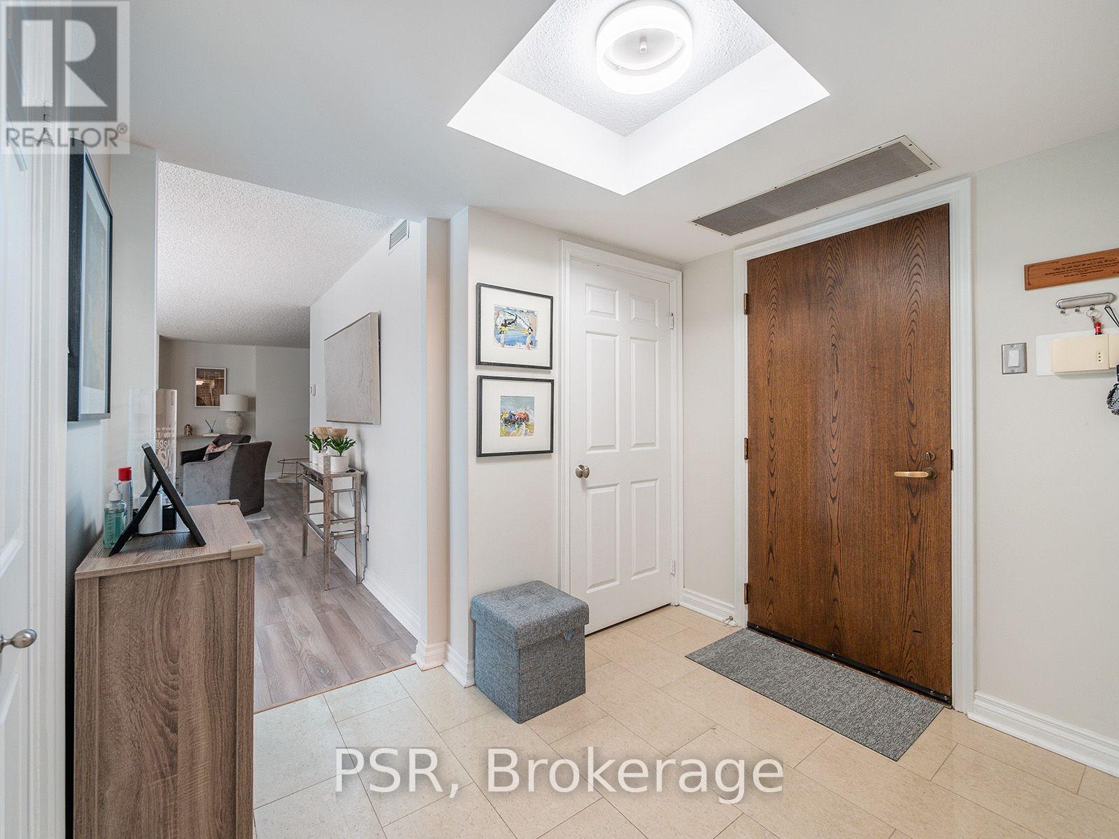 602 - 164 Cumberland Street, Toronto, Ontario  M5R 1A8 - Photo 4 - C13689258