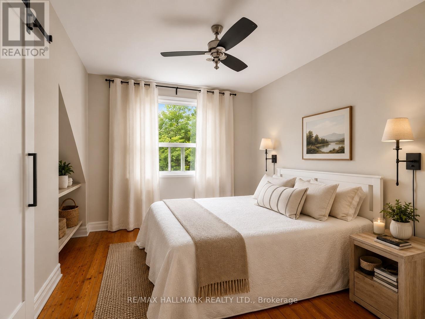 40 Corley Avenue, Toronto, Ontario  M4E 1T9 - Photo 14 - E13689122