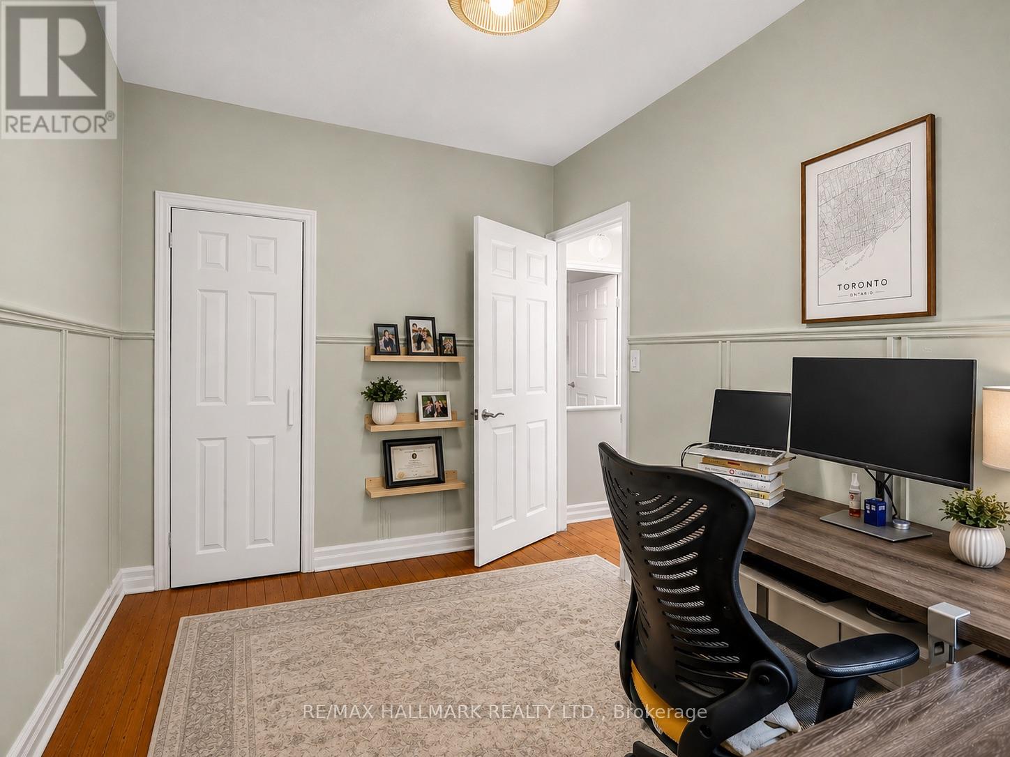 40 Corley Avenue, Toronto, Ontario  M4E 1T9 - Photo 16 - E13689122