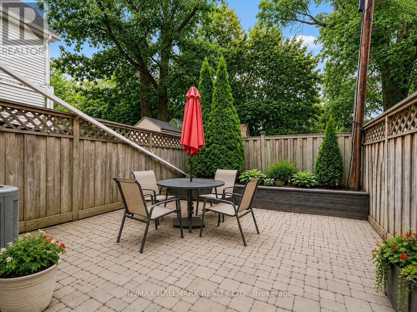 40 Corley Avenue, Toronto, Ontario  M4E 1T9 - Photo 24 - E13689122