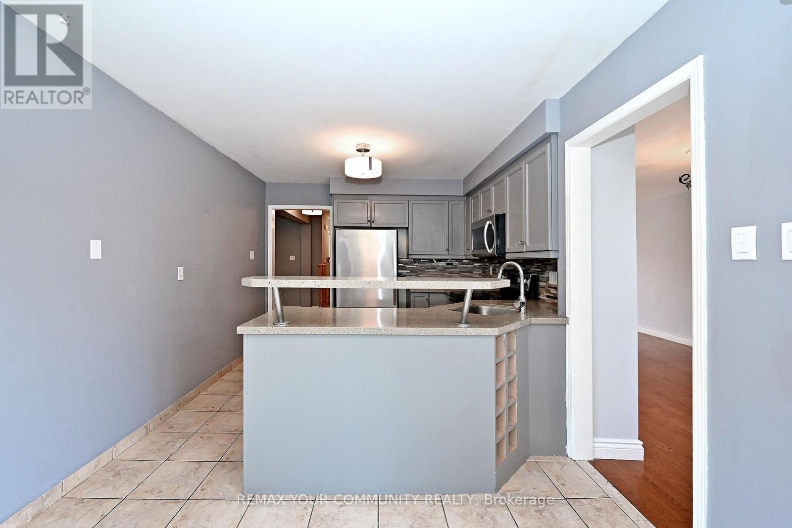 35 Dakin Drive, Ajax, Ontario  L1T 2R8 - Photo 11 - E13689138