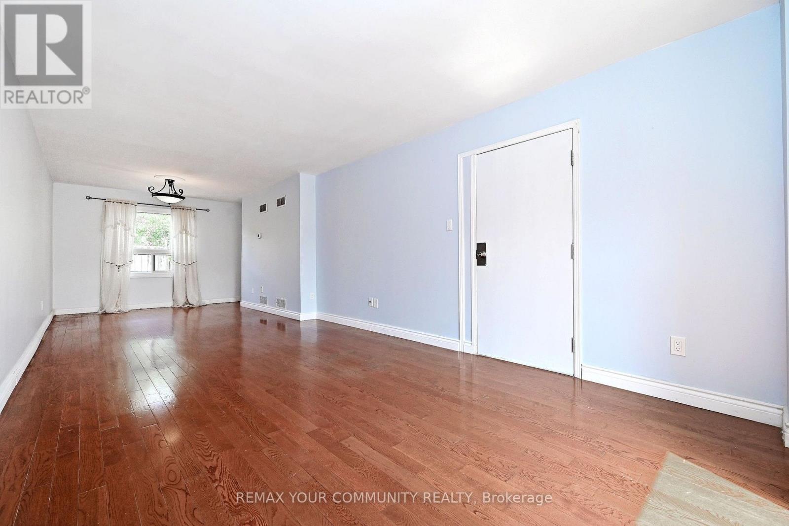 35 Dakin Drive, Ajax, Ontario  L1T 2R8 - Photo 8 - E13689138