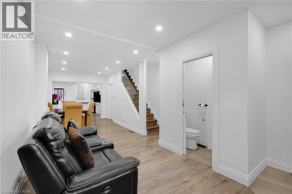 100 Gibson Avenue, Hamilton, Ontario  L8L 6J8 - Photo 12 - 40856453