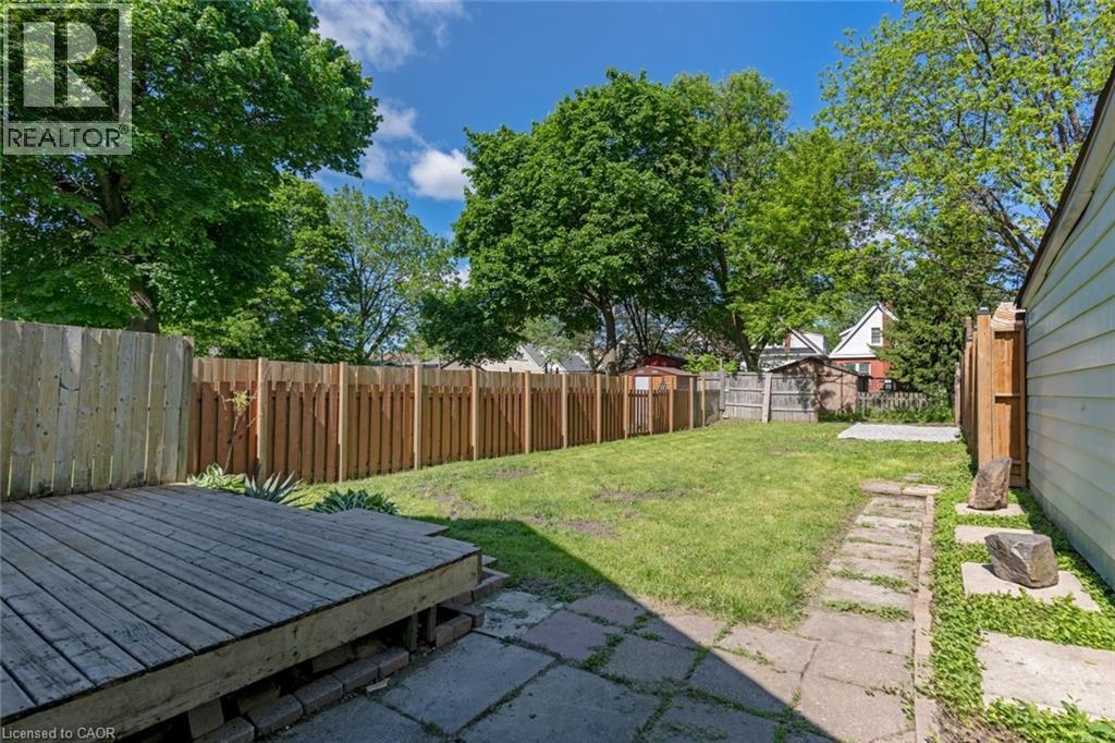 92 East 24th Street, Hamilton, Ontario  L8V 2Y1 - Photo 10 - 40843667