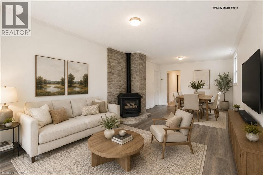 92 East 24th Street, Hamilton, Ontario  L8V 2Y1 - Photo 2 - 40843667