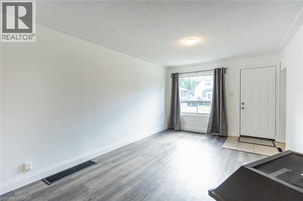 92 East 24th Street, Hamilton, Ontario  L8V 2Y1 - Photo 27 - 40843667
