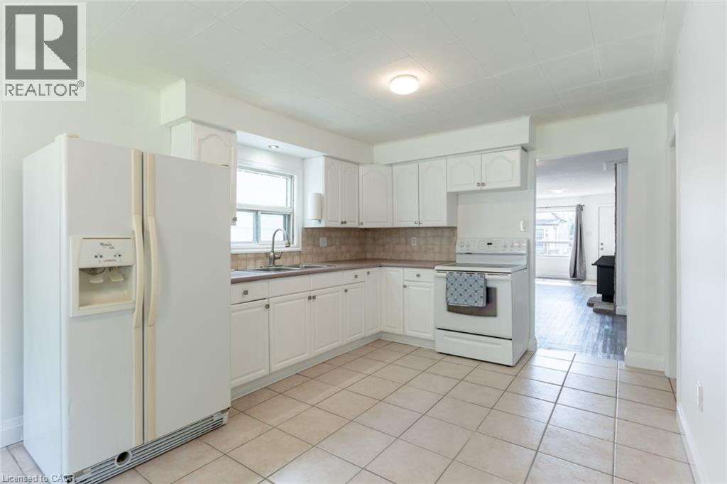 92 East 24th Street, Hamilton, Ontario  L8V 2Y1 - Photo 32 - 40843667