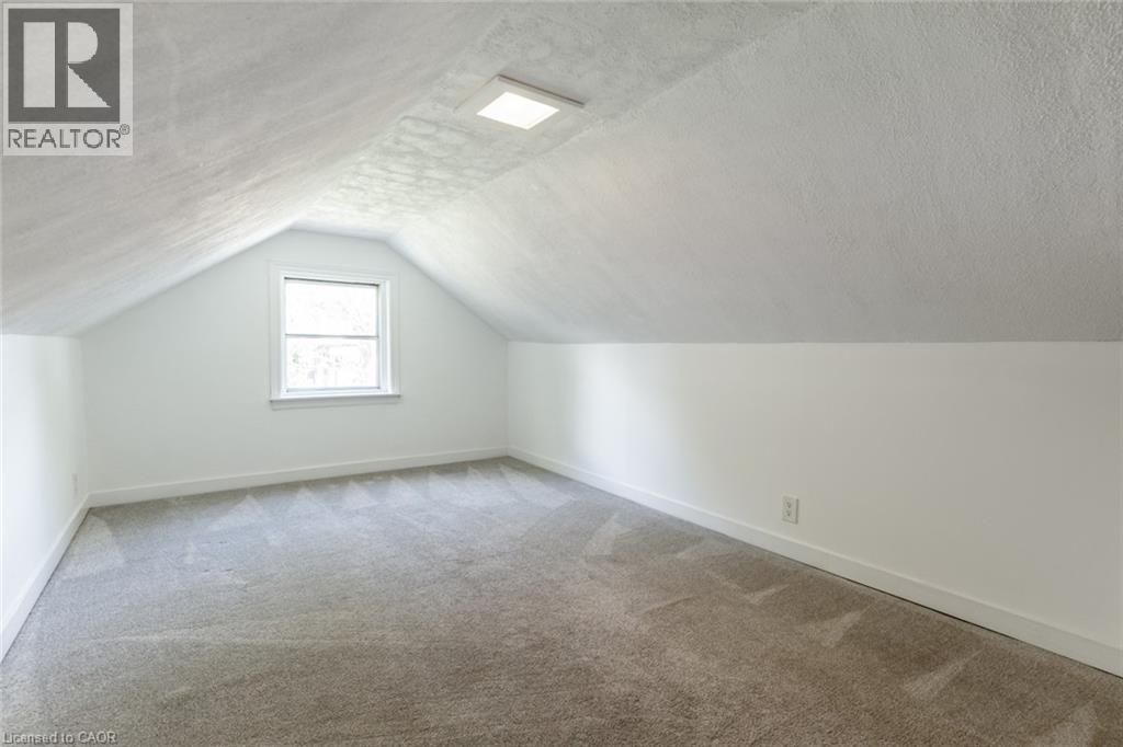92 East 24th Street, Hamilton, Ontario  L8V 2Y1 - Photo 39 - 40843667