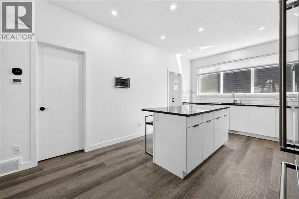 40 Amblefield View NW, Calgary, Alberta  T3P 2B9 - Photo 9 - A2333810