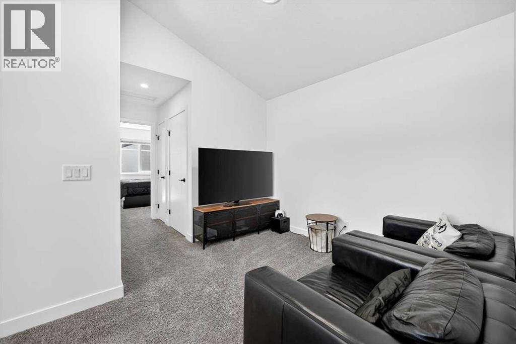 40 Amblefield View NW, Calgary, Alberta  T3P 2B9 - Photo 17 - A2333810