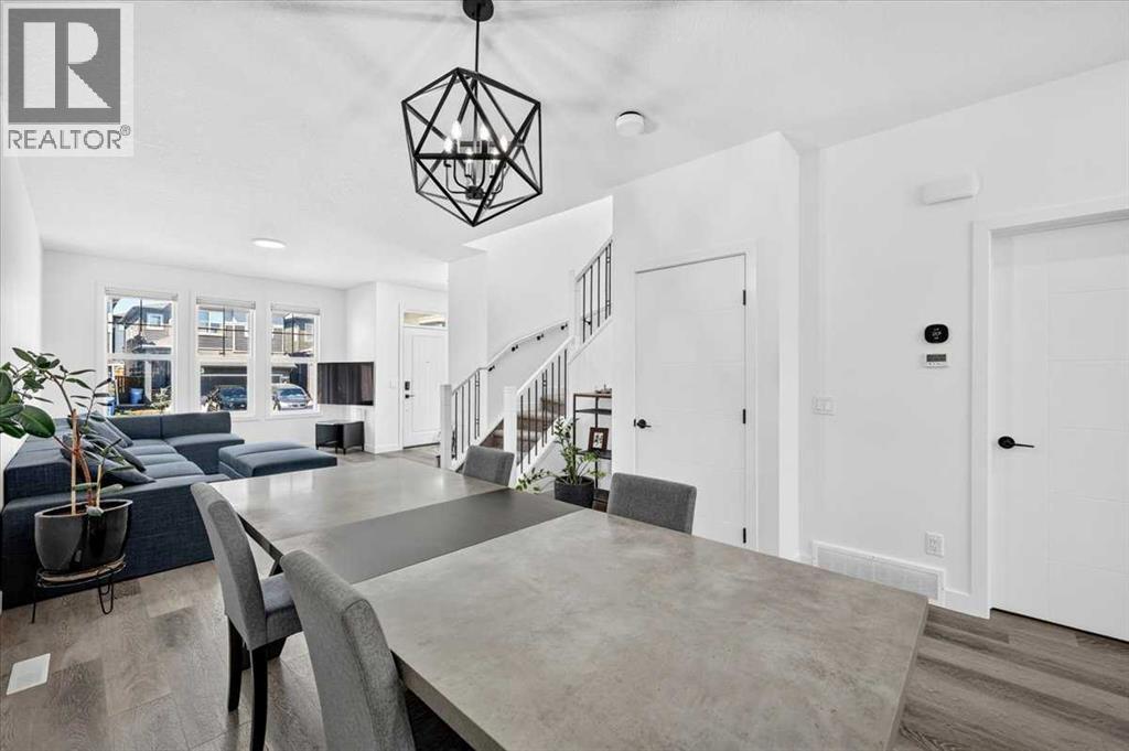 40 Amblefield View NW, Calgary, Alberta  T3P 2B9 - Photo 13 - A2333810