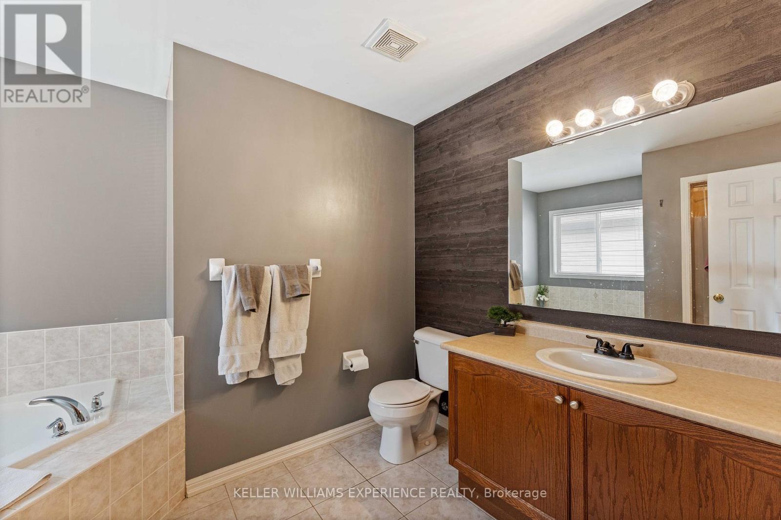39 Stonemount Crescent, Essa, Ontario  L3W 0C5 - Photo 21 - N13689136