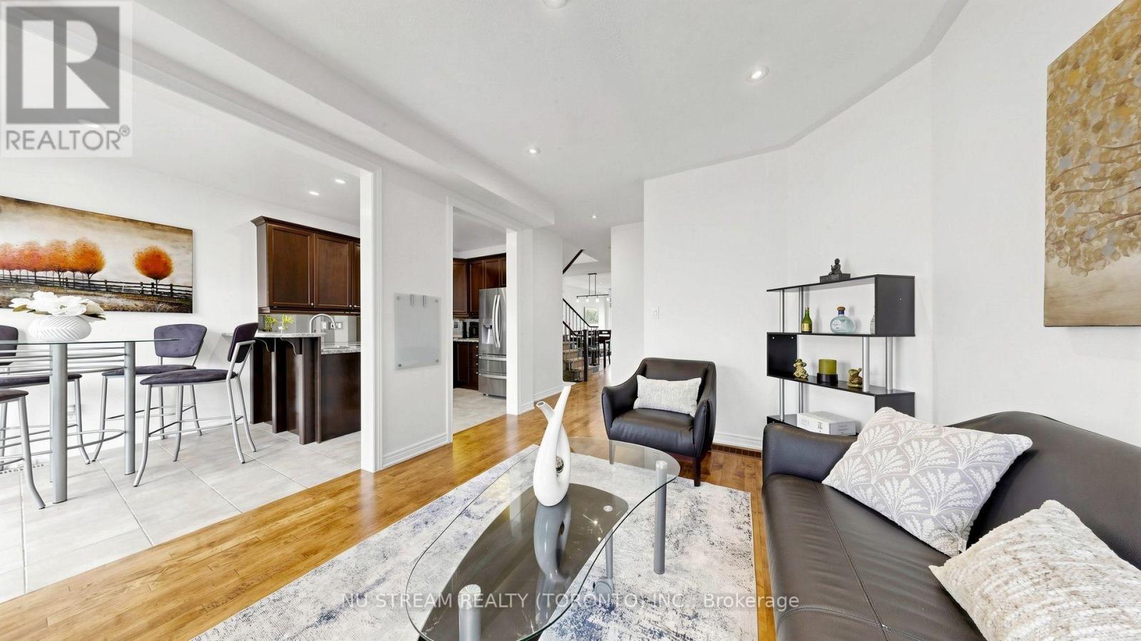 16 Radmore Place, Markham, Ontario  L6B 0G7 - Photo 18 - N13689272