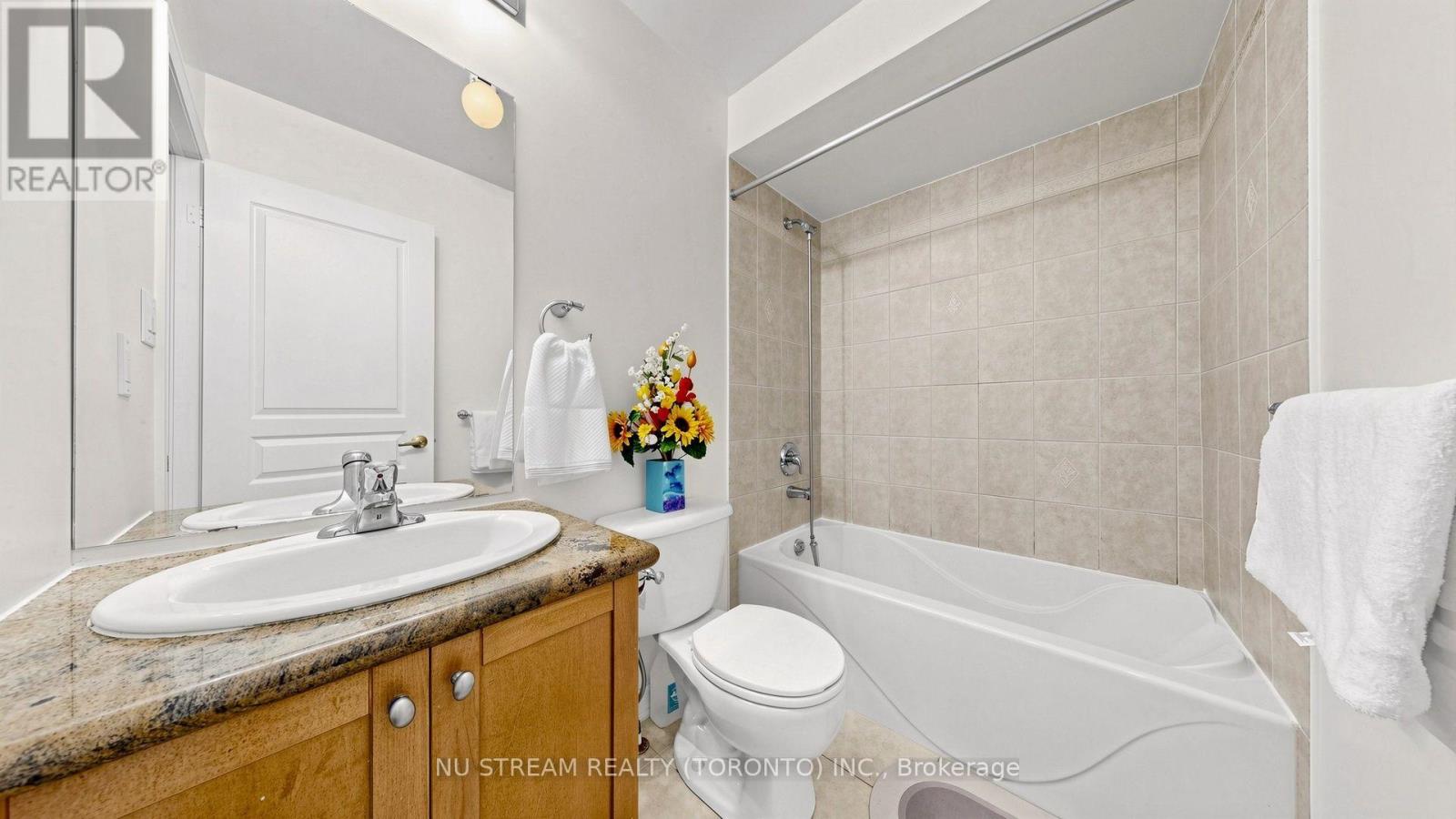 16 Radmore Place, Markham, Ontario  L6B 0G7 - Photo 38 - N13689272