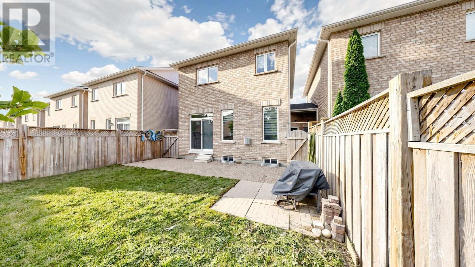 16 Radmore Place, Markham, Ontario  L6B 0G7 - Photo 45 - N13689272