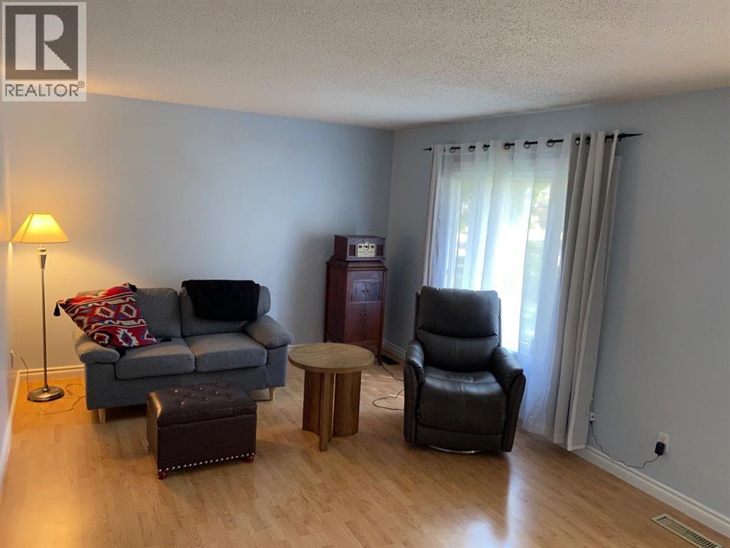 5026 47 Street, Daysland, Alberta  T0B 1A0 - Photo 12 - A2338193