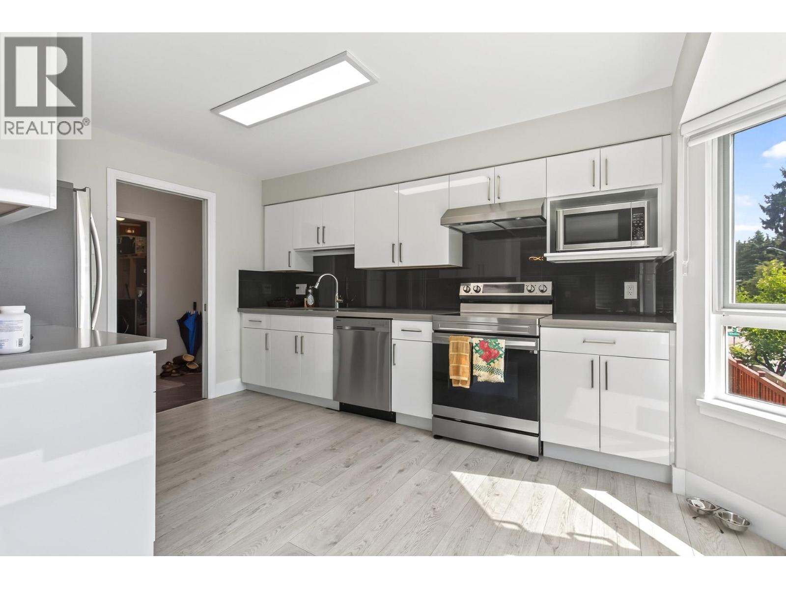 201 501 Cochrane Avenue, Coquitlam, British Columbia  V3J 7W5 - Photo 30 - R3156508
