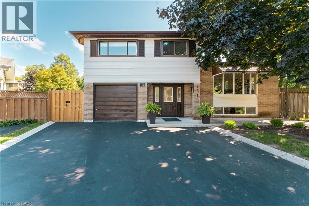 1319 Sherwood Court, Burlington, Ontario  L7M 1C8 - Photo 3 - 40856541