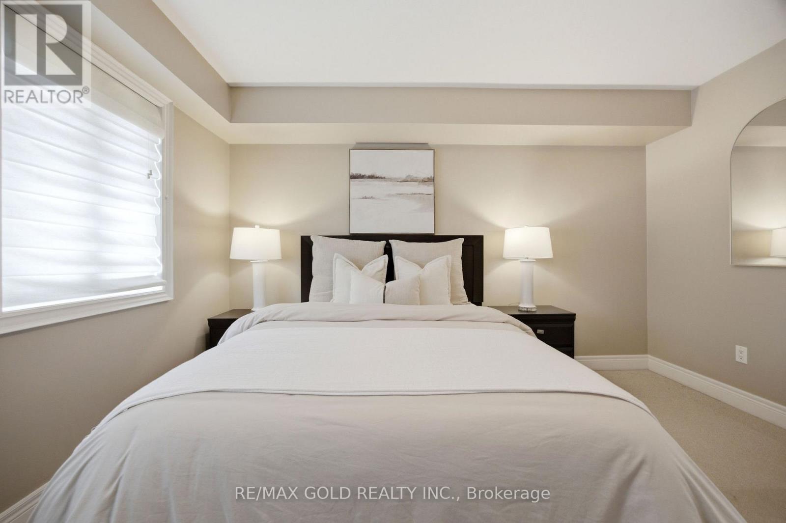 71 Cormier Heights, Toronto, Ontario  M8Z 0B6 - Photo 19 - W13689226