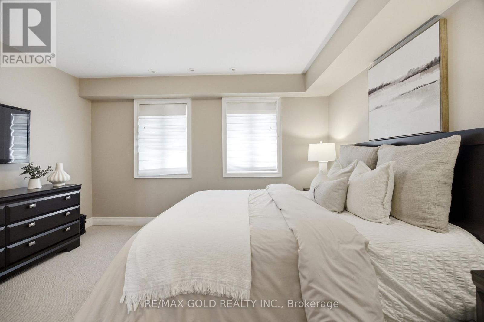 71 Cormier Heights, Toronto, Ontario  M8Z 0B6 - Photo 20 - W13689226