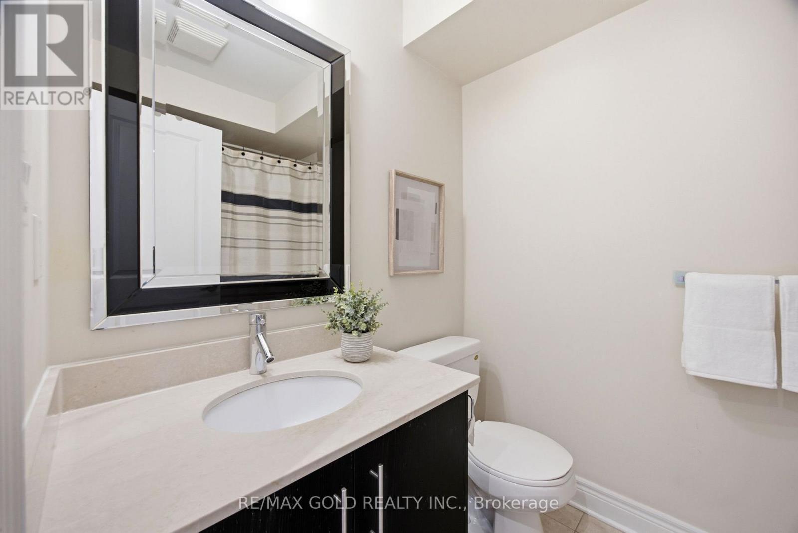 71 Cormier Heights, Toronto, Ontario  M8Z 0B6 - Photo 22 - W13689226