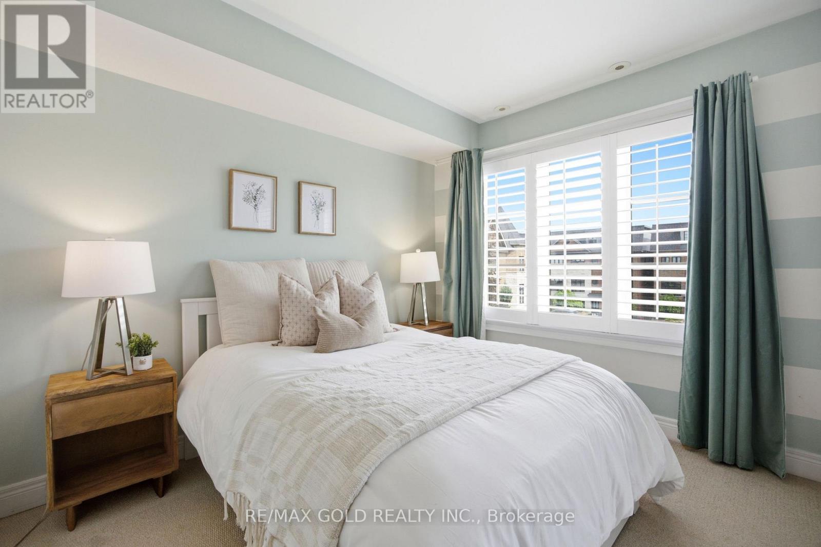 71 Cormier Heights, Toronto, Ontario  M8Z 0B6 - Photo 23 - W13689226