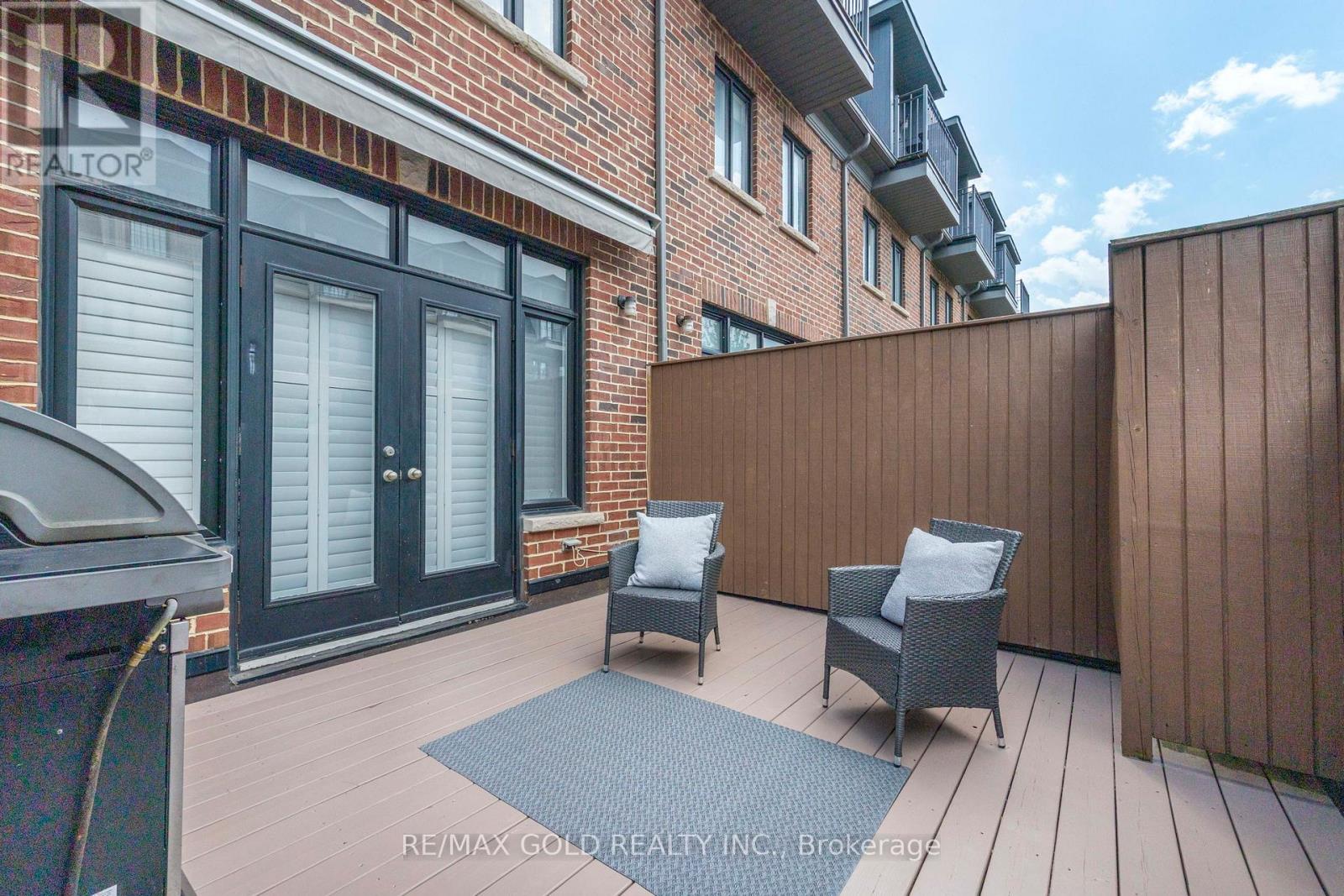 71 Cormier Heights, Toronto, Ontario  M8Z 0B6 - Photo 38 - W13689226