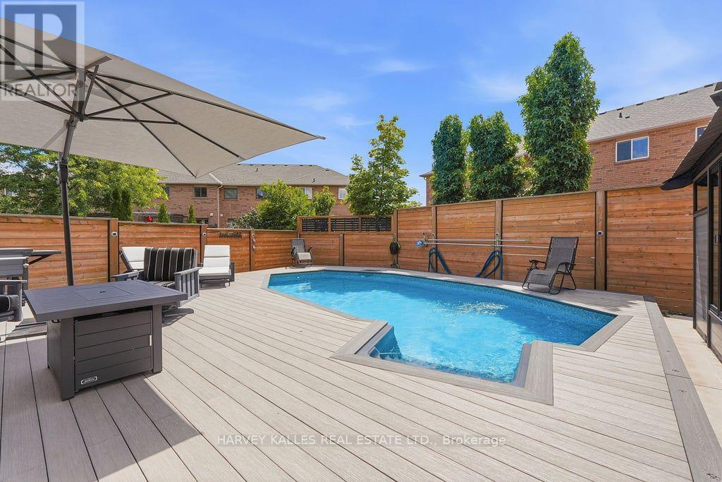 2033 Redstone Crescent, Oakville, Ontario  L6M 5B2 - Photo 31 - W13689230