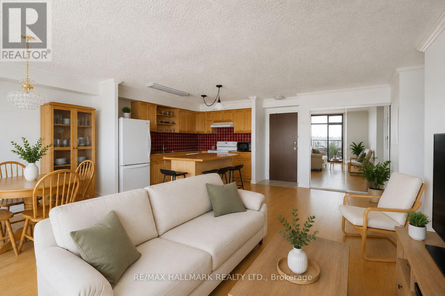 1103 - 135 Marlee Avenue, Toronto, Ontario  M6B 4C6 - Photo 4 - W13689234