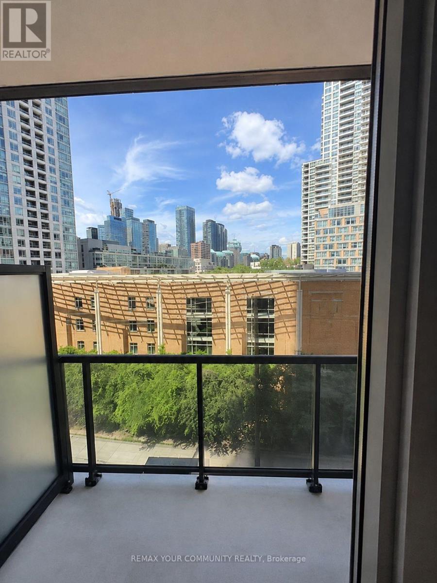 404 - 159 Wellesley Street E, Toronto, Ontario  M4Y 0H5 - Photo 9 - C13677568
