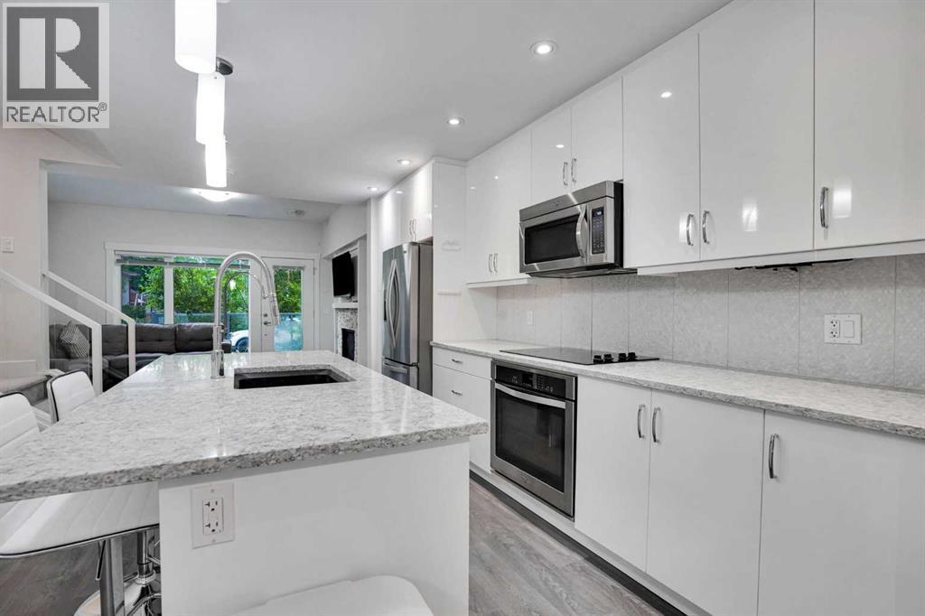 207, 20 Brentwood Common NW, Calgary, Alberta  T2L 2L7 - Photo 24 - A2323657