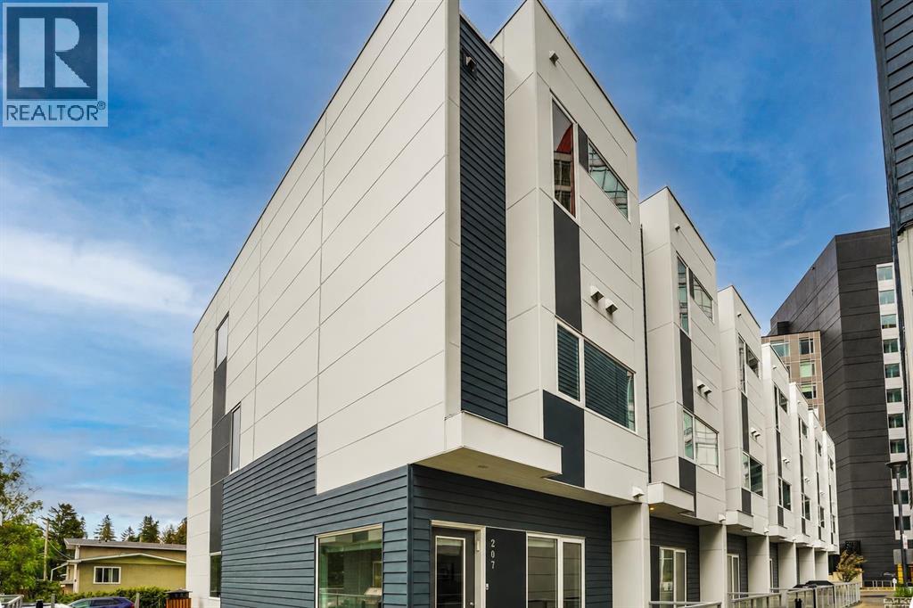 207, 20 Brentwood Common NW, Calgary, Alberta  T2L 2L7 - Photo 7 - A2323657