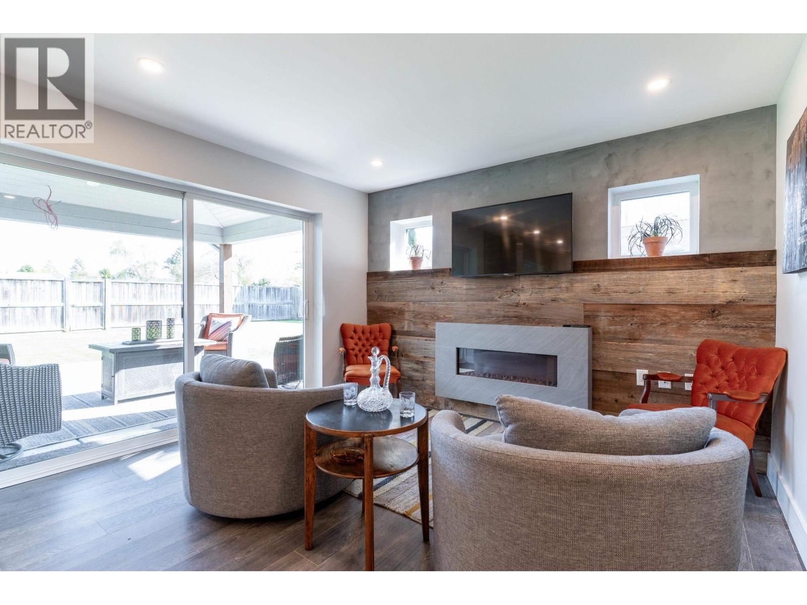 5365 MAPLE CRESCENT, Delta, British Columbia
