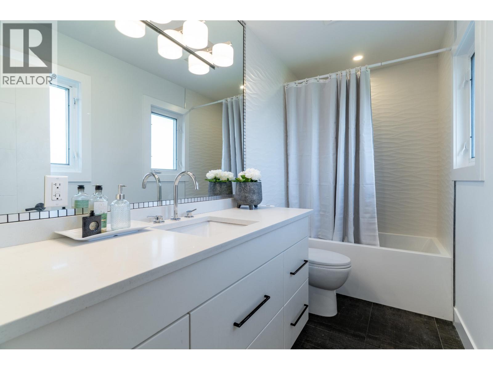 5365 Maple Crescent, Delta, British Columbia  V4K 1G1 - Photo 35 - R3124300