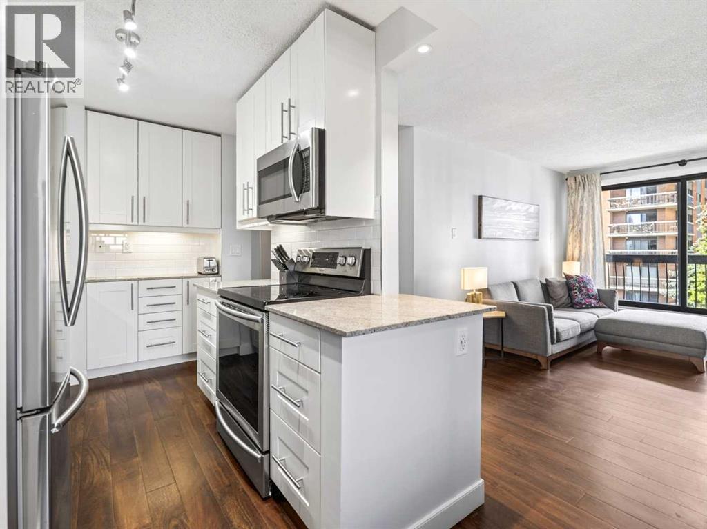 703, 537 14 Avenue SW, Calgary, Alberta T2R 0M7 - Photo 7 - A2338452