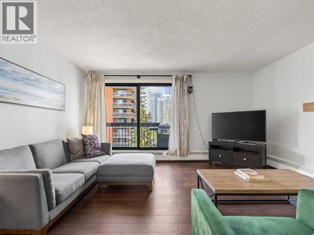 703, 537 14 Avenue SW, Calgary, Alberta T2R 0M7 - Photo 4 - A2338452